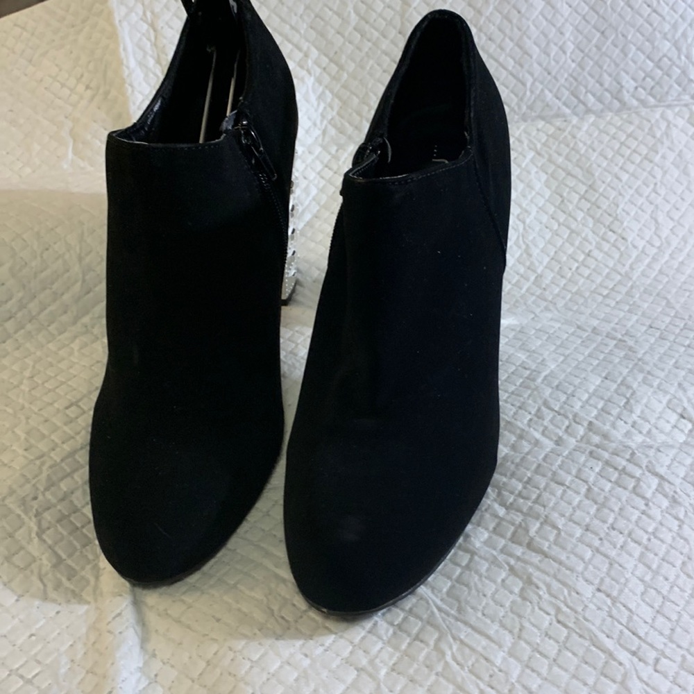 Women faux velour ankle booties with silver metal high heels sz. 10